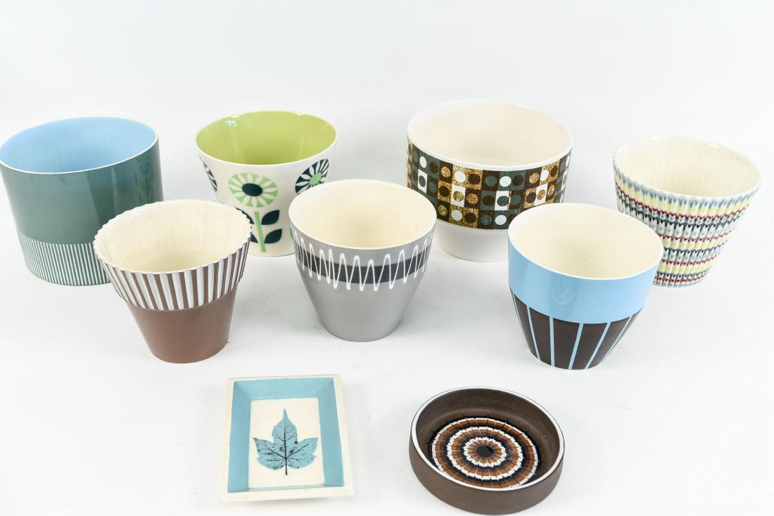 GROUPING OF HORNSEA MID-CENTURY CERAMICS (1 of 9)