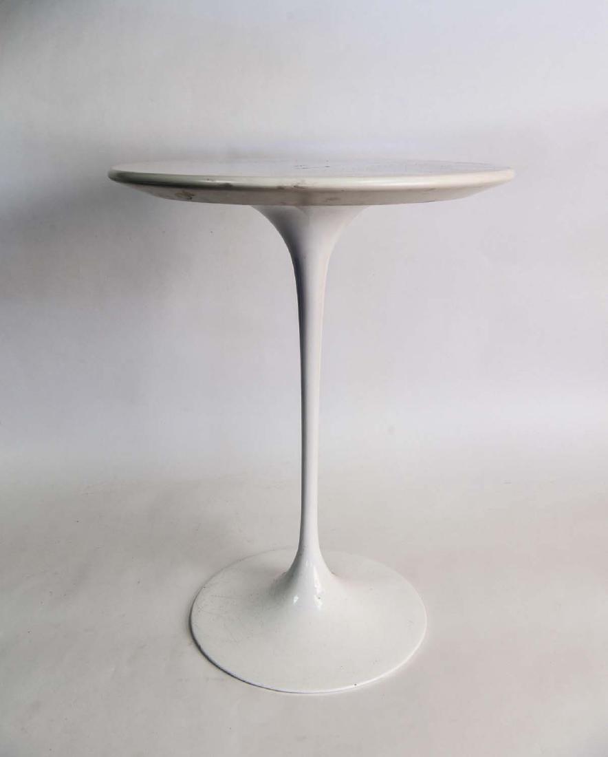 EERO SAARINEN TULIP SIDE TABLE (1 of 7)