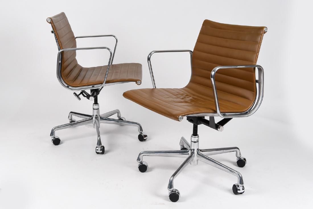 (6) EAMES ALUMINUM GROUP ARM CHAIRS BROWN LEATHER (1 of 10)