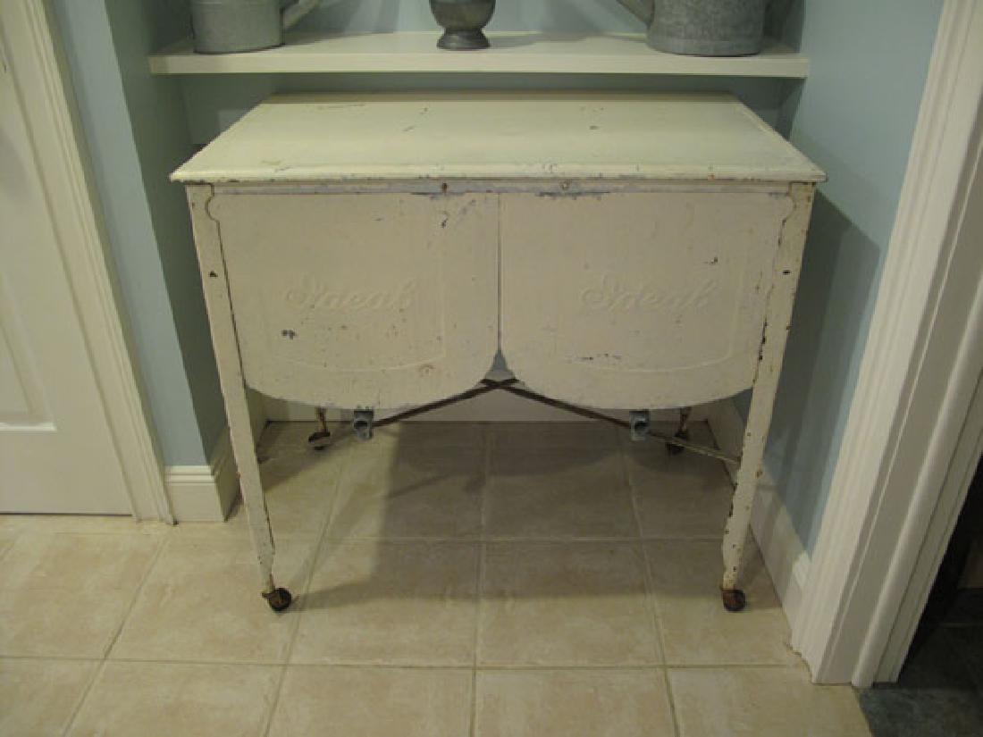 IDEAL DOUBLE WASHBASIN: DESCRIPTION UPDATED SHORTLY Dimensions: H 32" x W 33.5" x D 21.5"