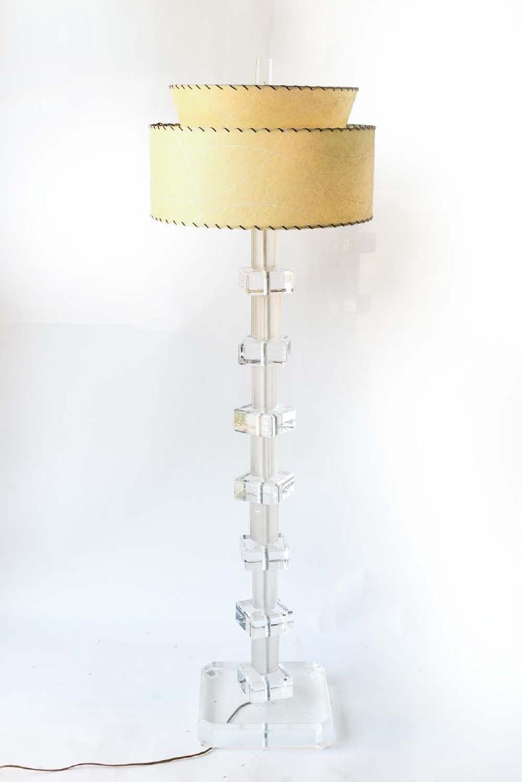 MID-CENTURY LUCITE FLOOR LAMP (1 of 6)