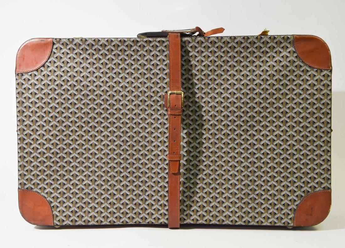GOYARD SUITCASE C. 1970'S: Dimensions: H 21.5" x W 30.25" x D 8.5" Condition: Mild wear consistent with use.
