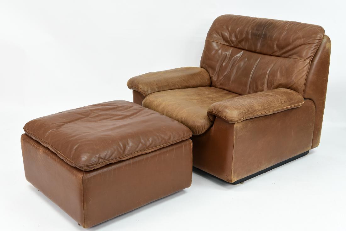 STENDIG LOUNGE CHAIR AND OTTOMAN (1 of 10)