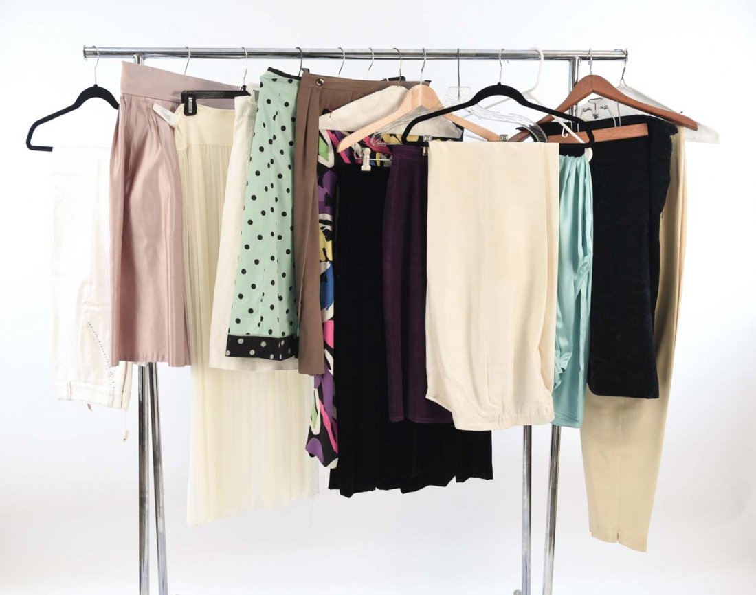 GROUPING OF VINTAGE DRESSES AND SKIRTS (1 of 8)