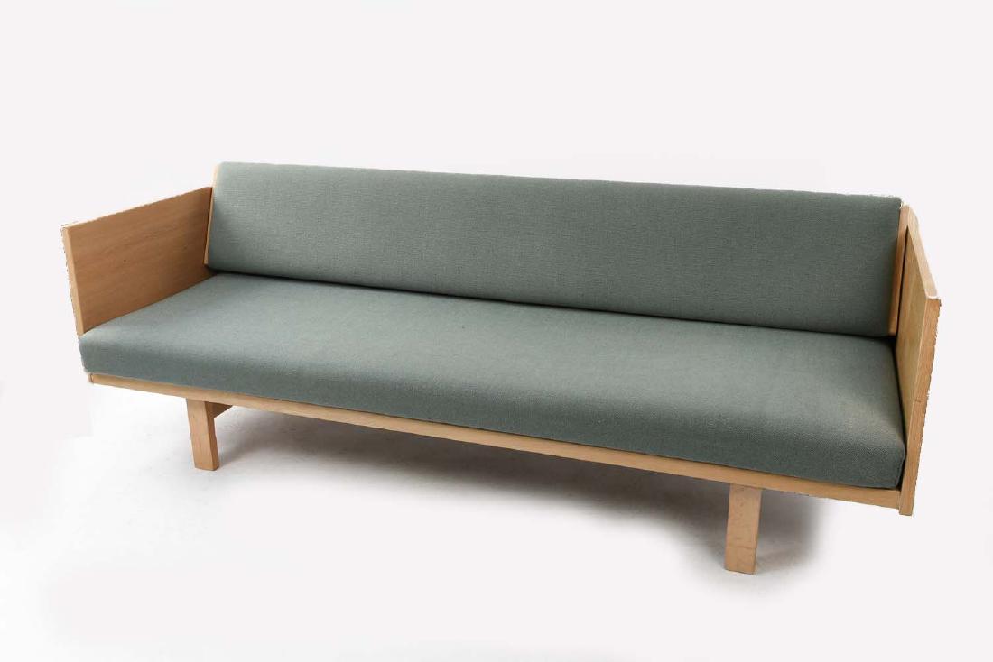 HANS WEGNER GETAMA DANISH MID-CENTURY OAK DAYBED (1 of 10)
