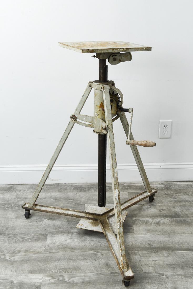 INDUSTRIAL SCULPTURE STAND (1 of 8)