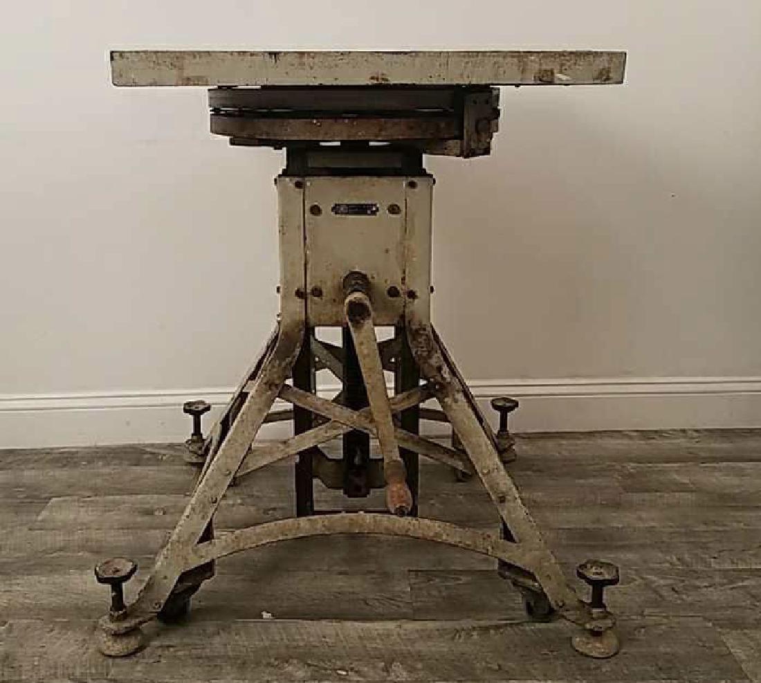 INDUSTRAL SCULPTURE STAND (1 of 6)