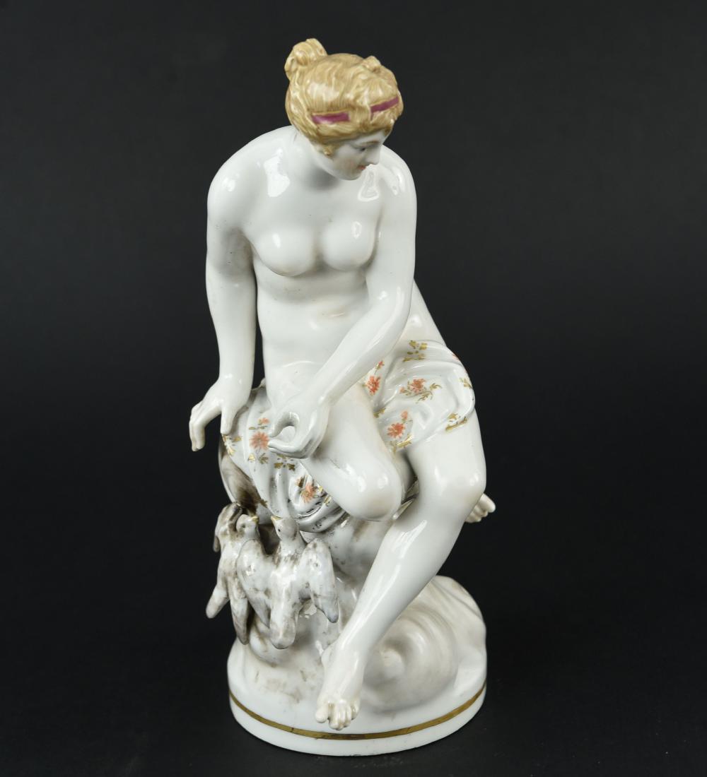 KPM NUDE PORCELAIN FIGURE: With markings underneath. Numbered 140/1005. Dimensions: H 8" x W 3.5" x D 4.25" Condition: Light wear to gilding.
