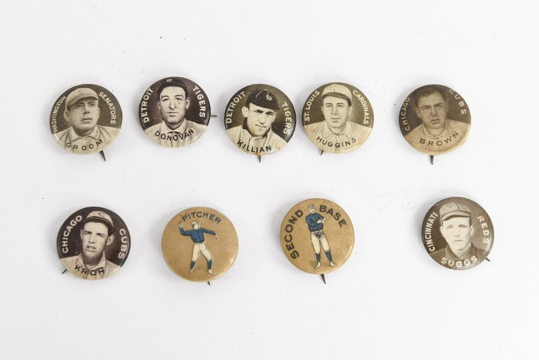 VINTAGE COLLECTABLE BASEBALL PIN BACK BUTTONS (1 of 6)