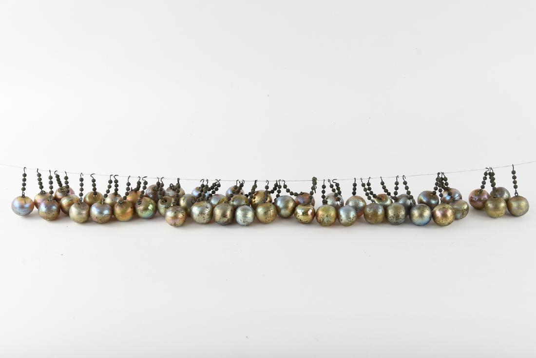 TIFFANY STUDIOS BEADED CHAIN FAVRILE GLASS BALLS (1 of 9)