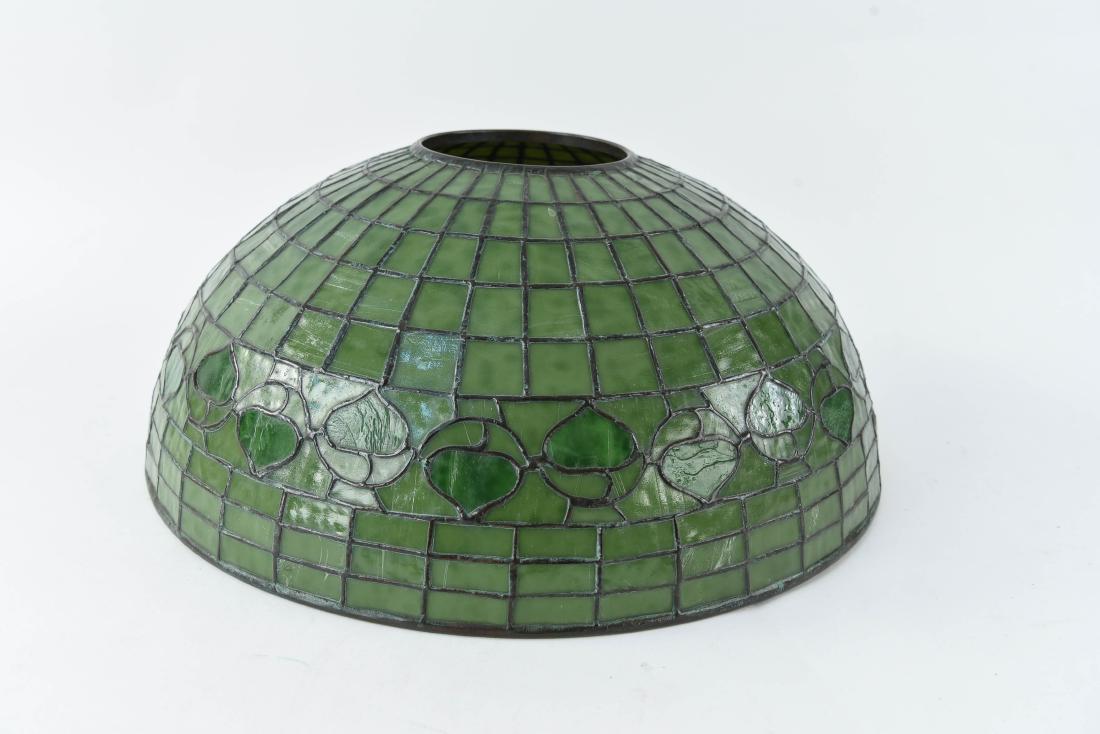 TIFFANY STUDIOS LEAF & VINE LEADED GLASS LAMPSHADE (1 of 9)