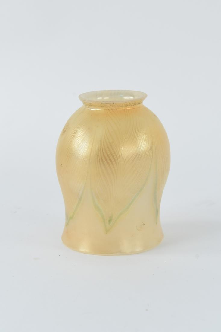 TIFFANY YELLOW PULLED FEATHER ART GLASS SHADE (1 of 6)