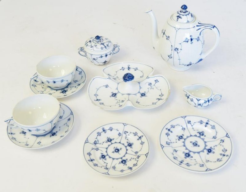 ROYAL COPENHAGEN PORCELAIN GROUPING (1 of 15)
