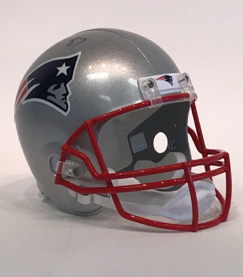 SIGNED ROB GRONKOWSKI FOOTBALL HELMET (1 of 9)