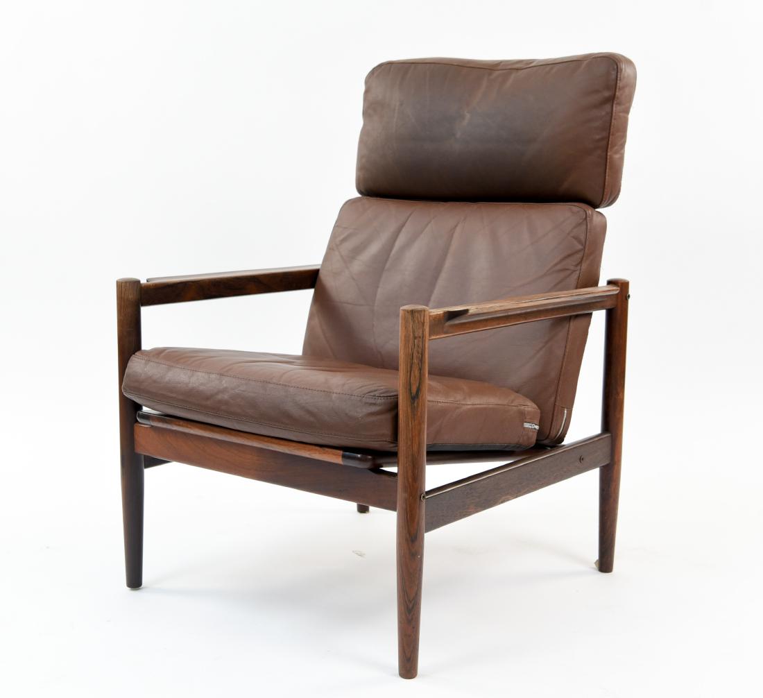 ARNE VODDER STYLE LEATHER & ROSEWOOD LOUNGE CHAIR (1 of 8)