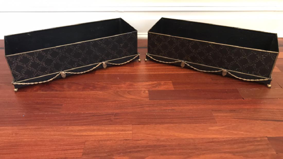 PAIR PLANTER BOXES (1 of 5)