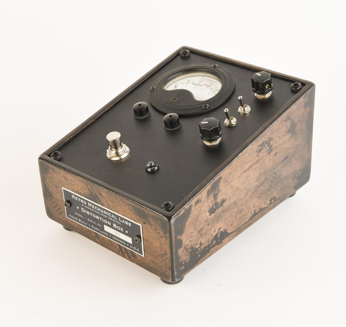 RML DISTORTION BOX GUITAR PEDAL (1 of 9)
