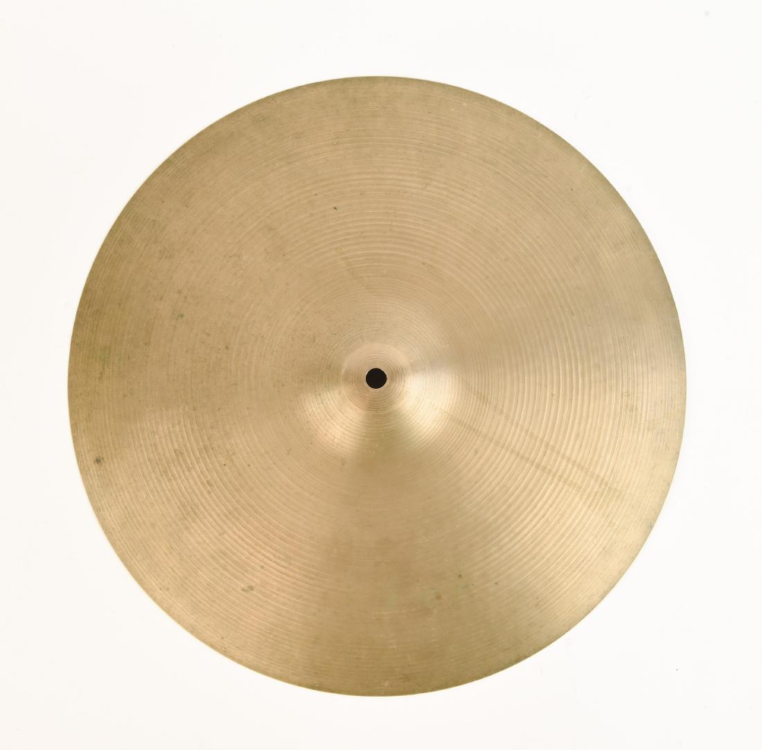 AVEDIS ZILDJIAN 16 INCH CYMBAL (1 of 7)