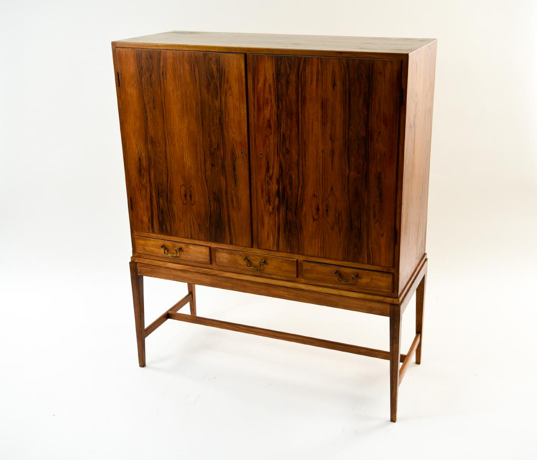 DANISH CARPENTERS MASTERPIECE 1955 CABINET (1 of 15)