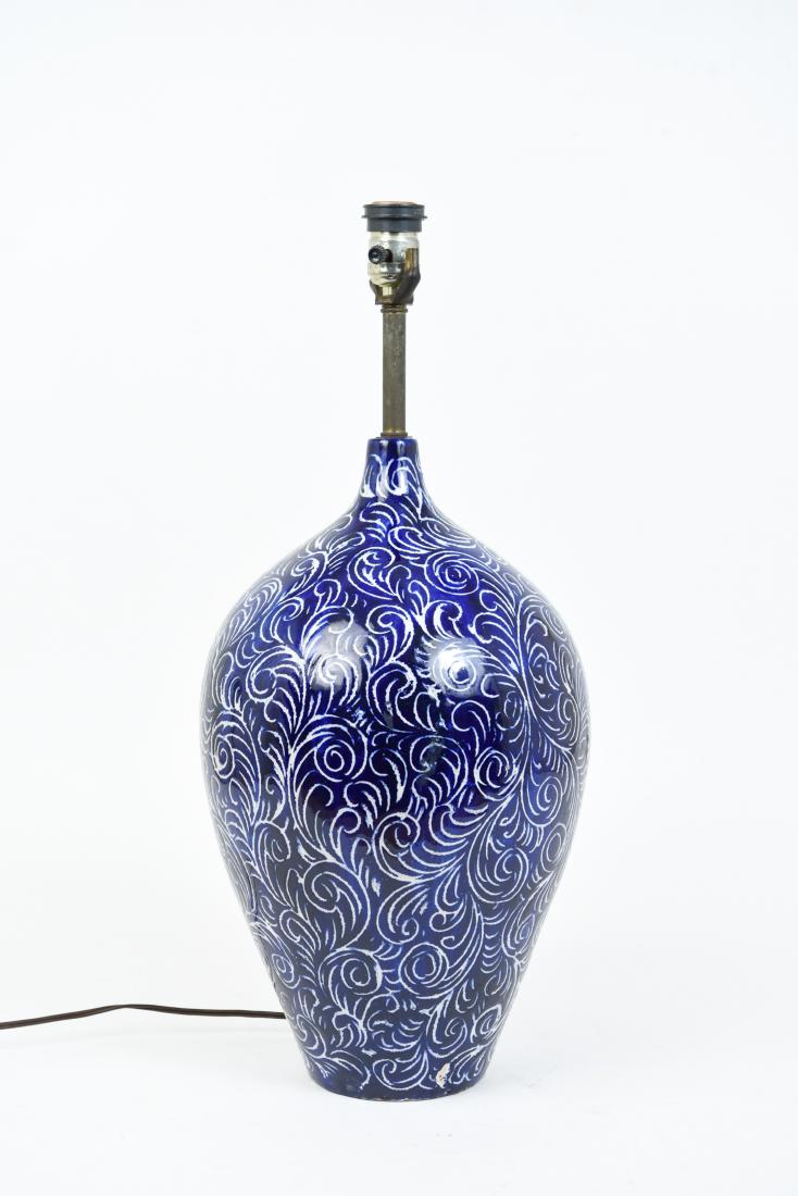 ALVINO BAGNI FOR RAYMOR CERAMIC LAMP: Dimensions: (To socket) H 23" x DIA 10" Condition: Small chip to base.