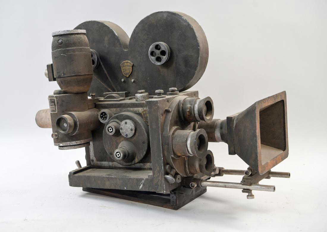 VINTAGE MOVIE CAMERA COSTUME PROP