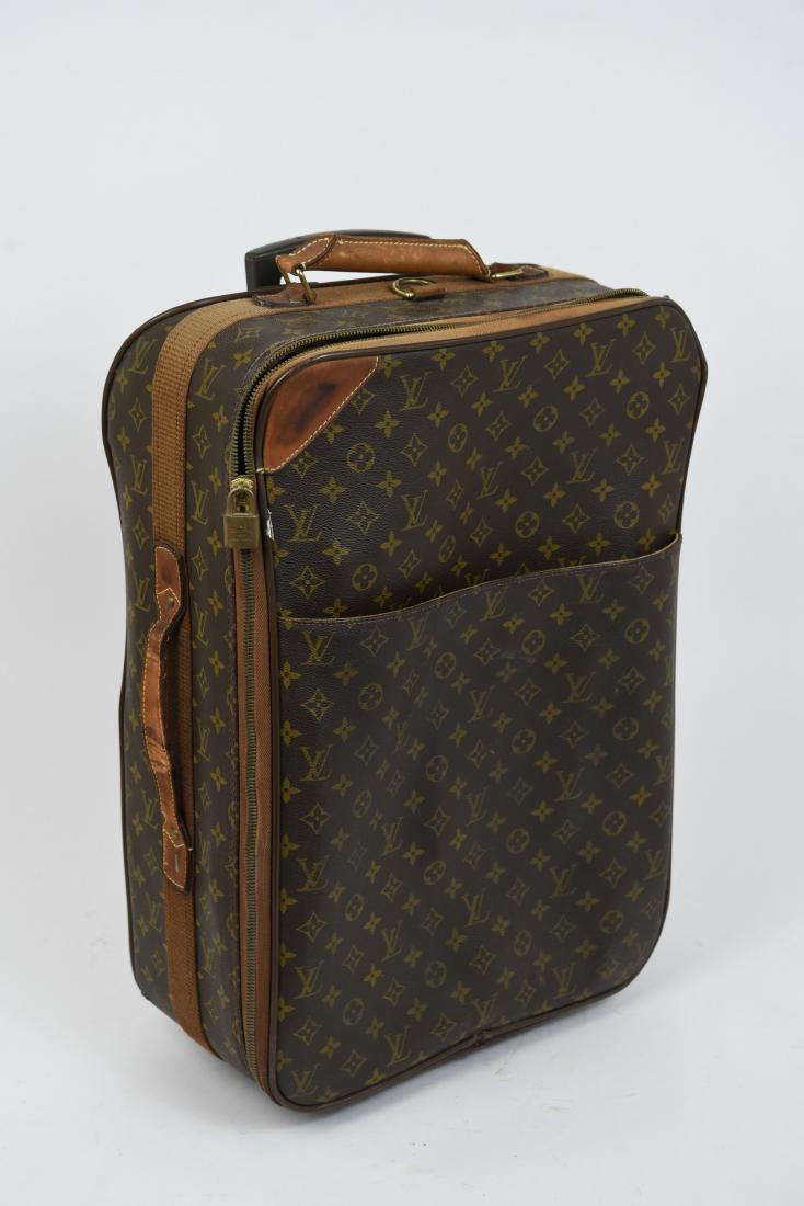 CUSTOM SOFT LOUIS VUITTON TRAVEL BAG (1 of 13)