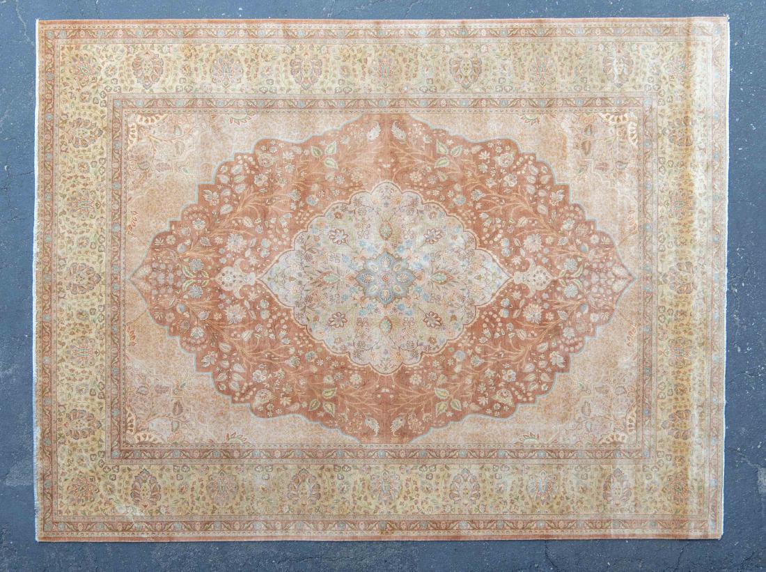 9 X 12 FINELY WOVEN RUG (1 of 9)
