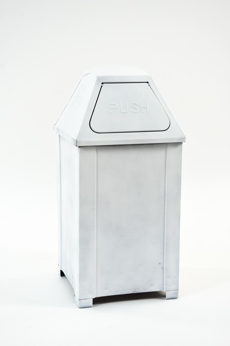 MINI INDUSTRIAL METAL TRASH PAIL (1 of 7)