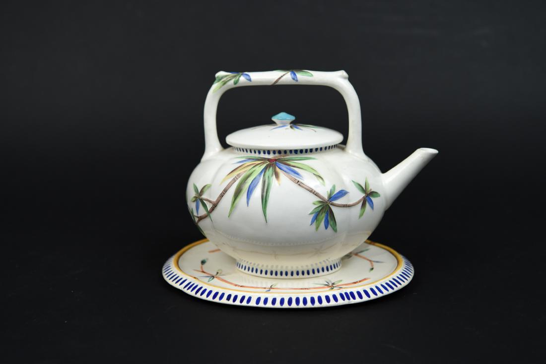 WEDGWOOD TEAPOT & HOTPLATE (1 of 10)