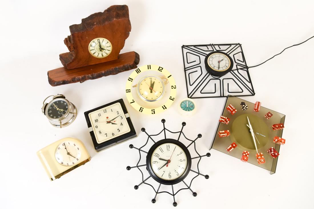 GROUPING OF ART DECO CLOCKS (1 of 12)