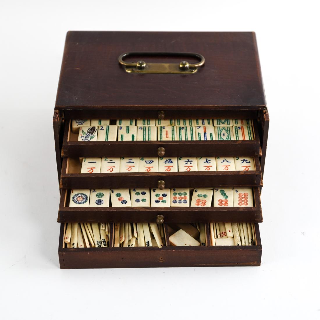 VINTAGE MAHJONG SET (1 of 11)