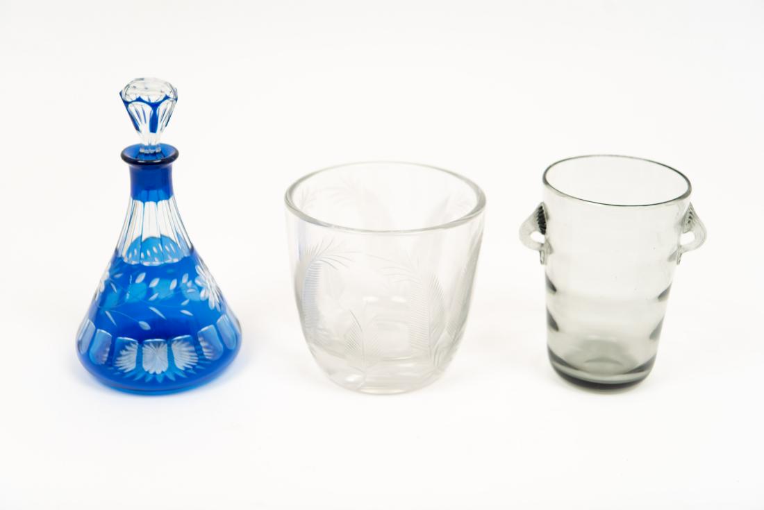 GLASS GROUPING INCL DECANTER ICE BUCKET VASE (1 of 10)