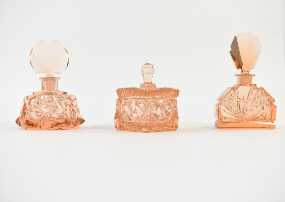 PINK GLASS DRESSER SET (1 of 5)