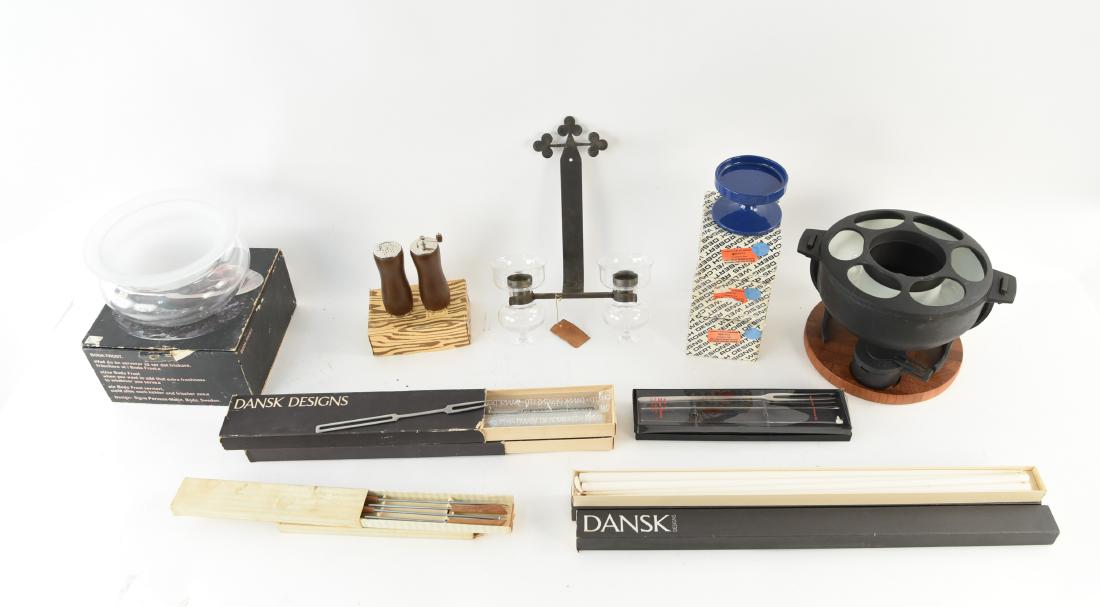 MID-CENTURY INCL. DANISH GROUPING (1 of 16)