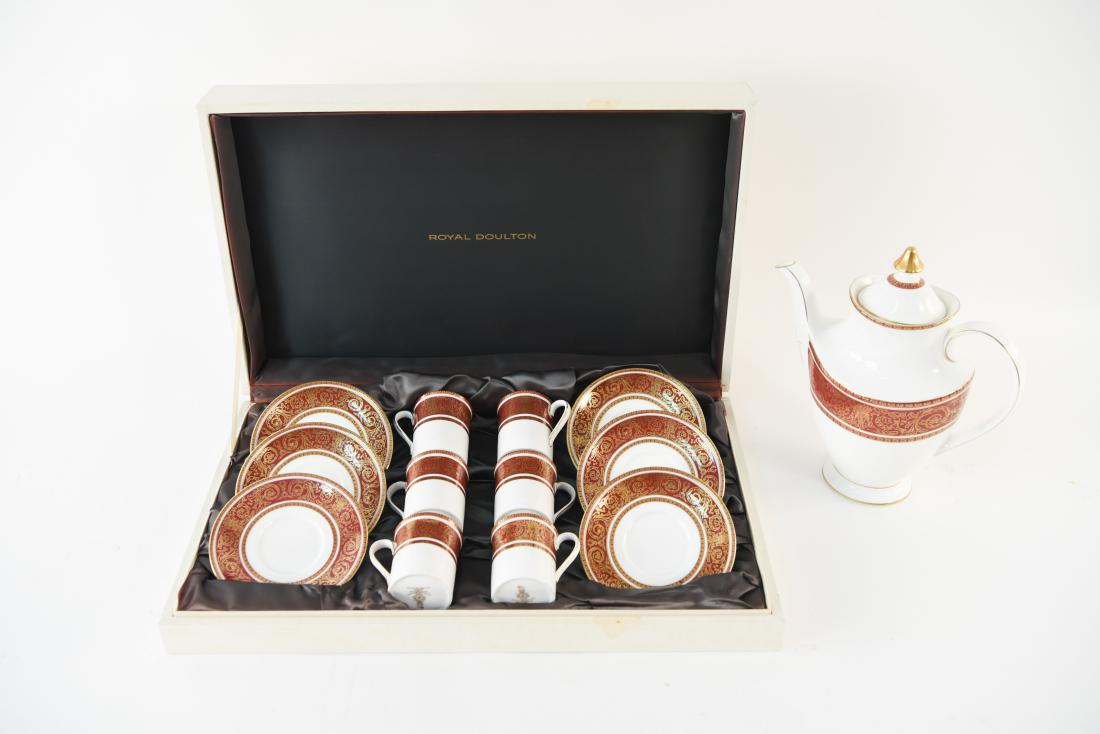 ROYAL DOULTON & CO. BUCKINGHAM TEA SERVICE (1 of 14)