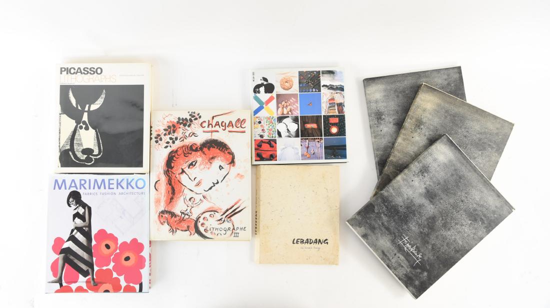 GROUPING OF ART BOOKS INCL. CHAGALL & PICASSO (1 of 14)