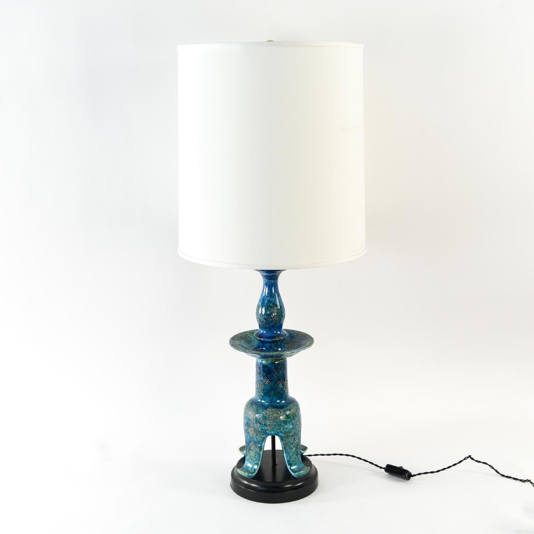 MID-CENTURY CERAMIC ASIAN STYLE LAMP (1 of 13)