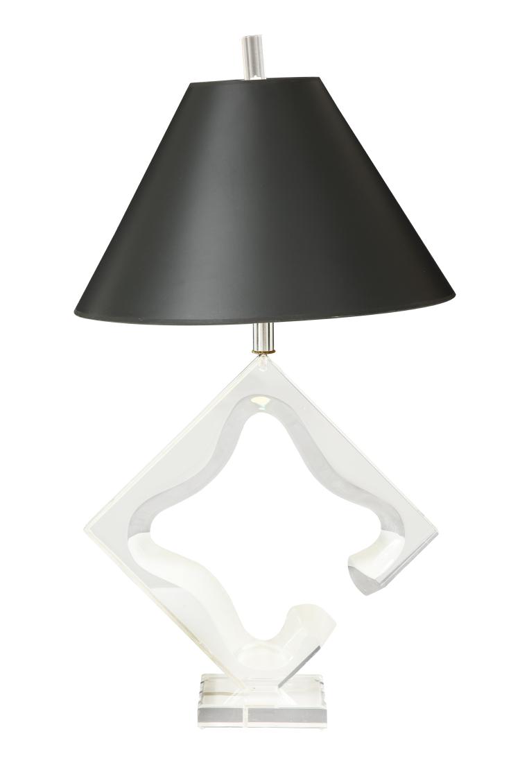 SCULPTURAL LUCITE TABLE LAMP: Signed Van Teal. Dimensions: H (to finial) 32" x W 16.75" x D 6" Condition: No issues to note.
