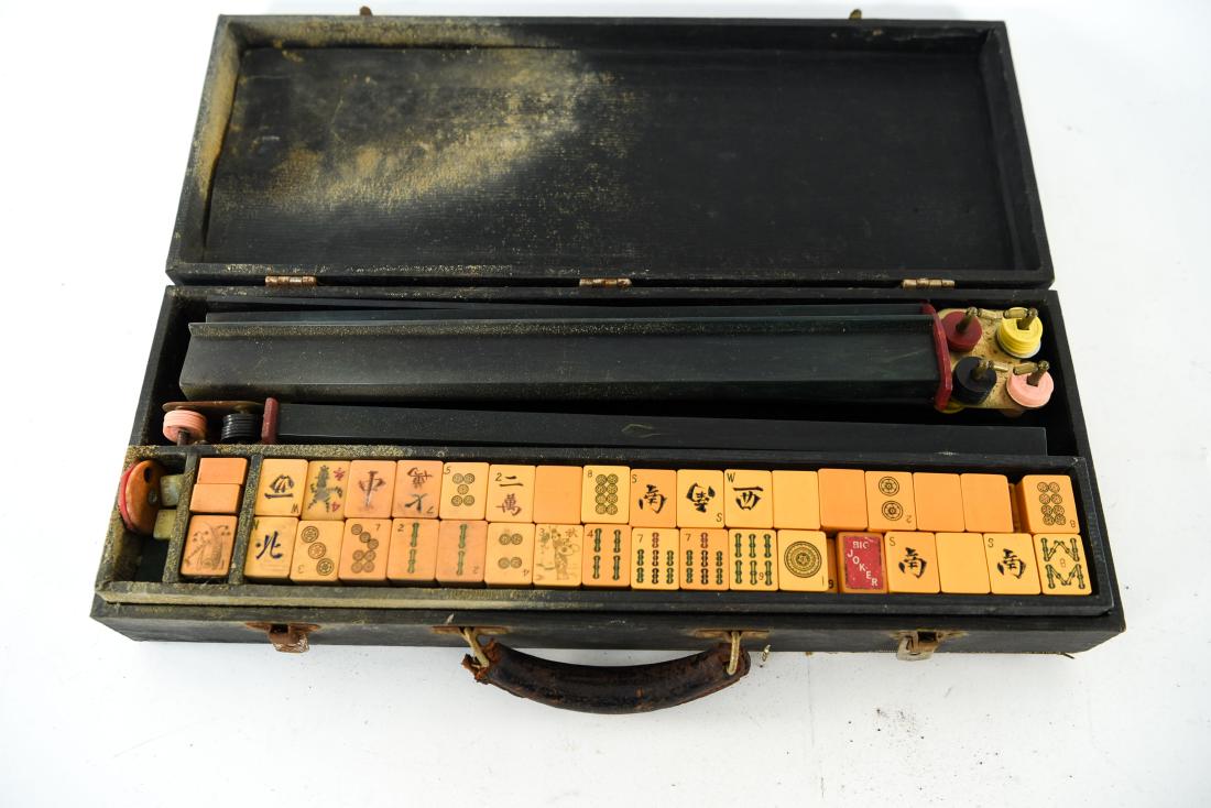 BAKELITE MAHJONG SET: Dimensions: H 3.25" x W 19.75" x D 7.5" (Carrying case) Condition: Showing vintage wear consistent with age and use.