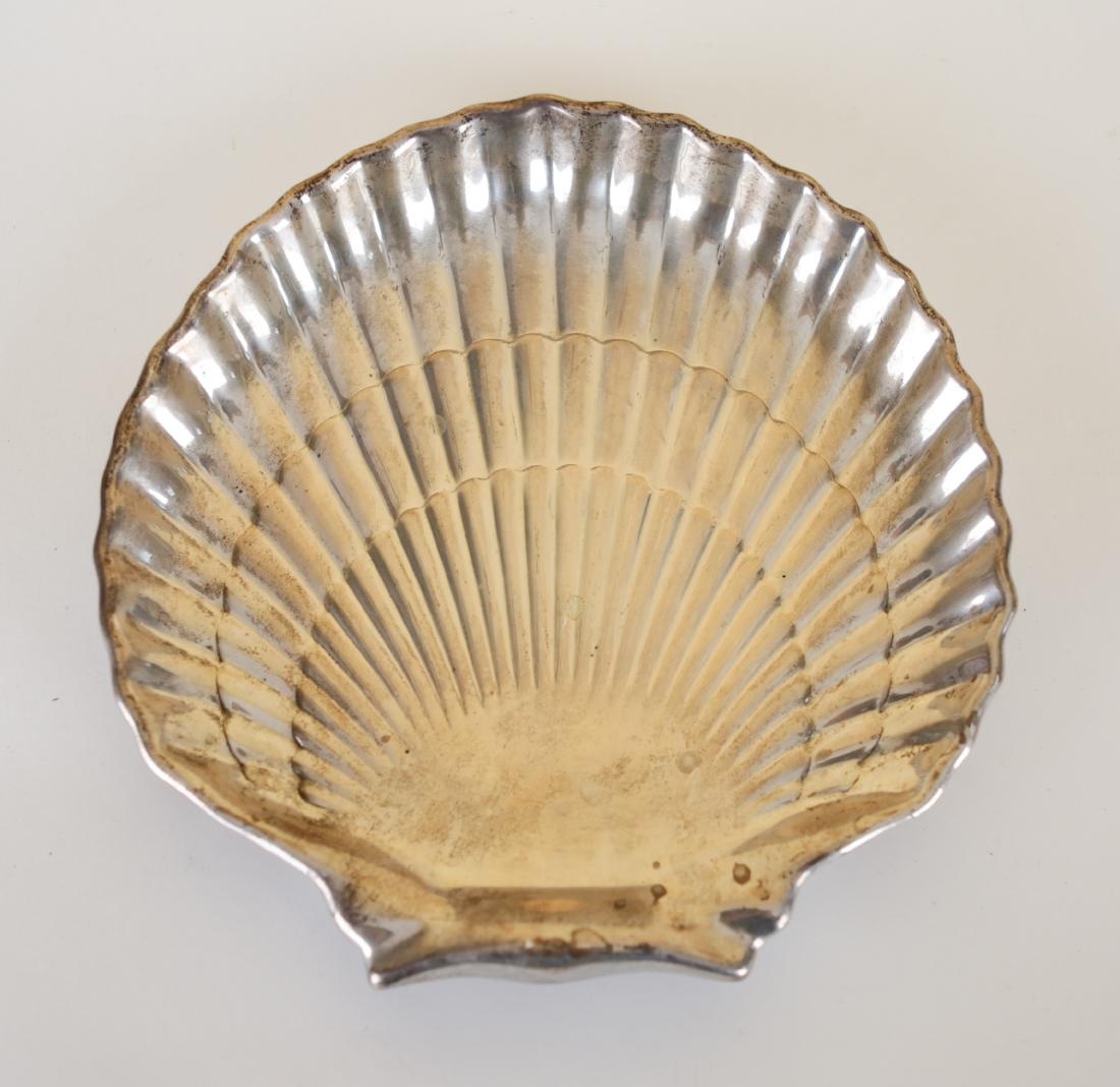 GORHAM STERLING SILVER SHELL TRAY (1 of 9)