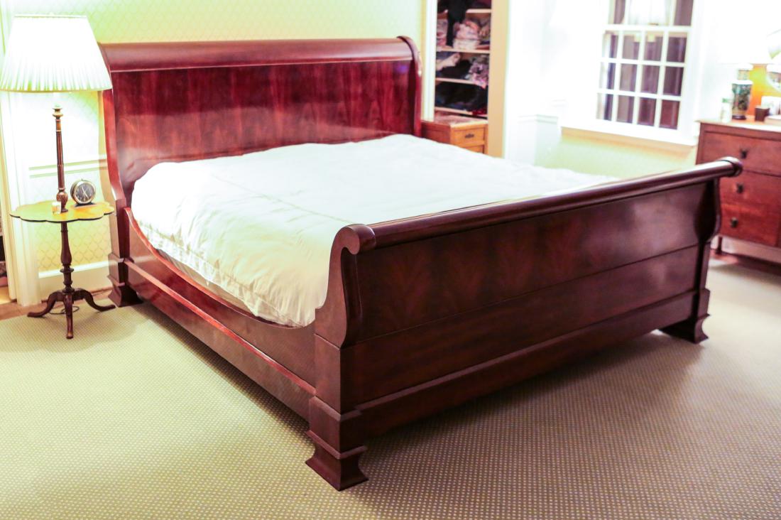 RALPH LAUREN CALIFORNIA KING SLEIGH BED