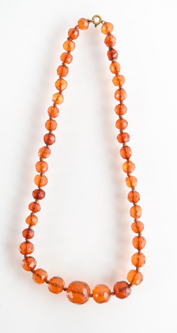 FACETED BALTIC AMBER BEAD NECKLACE (1 of 7)
