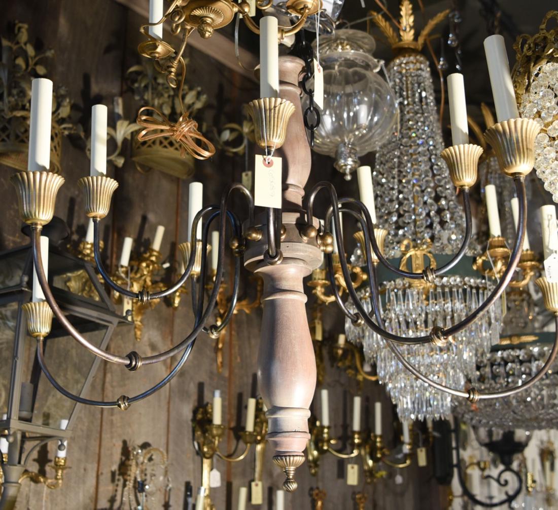 8-ARM WOOD & METAL CHANDELIER: Vintage with faux antiqued finish. Dimensions: H 36" x Dia. 40" Condition: No issues to note.