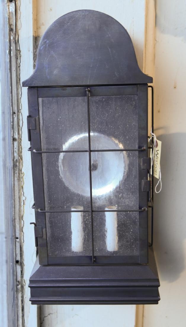 OUTDOOR WALL SCONCE LANTERN (1 of 4)