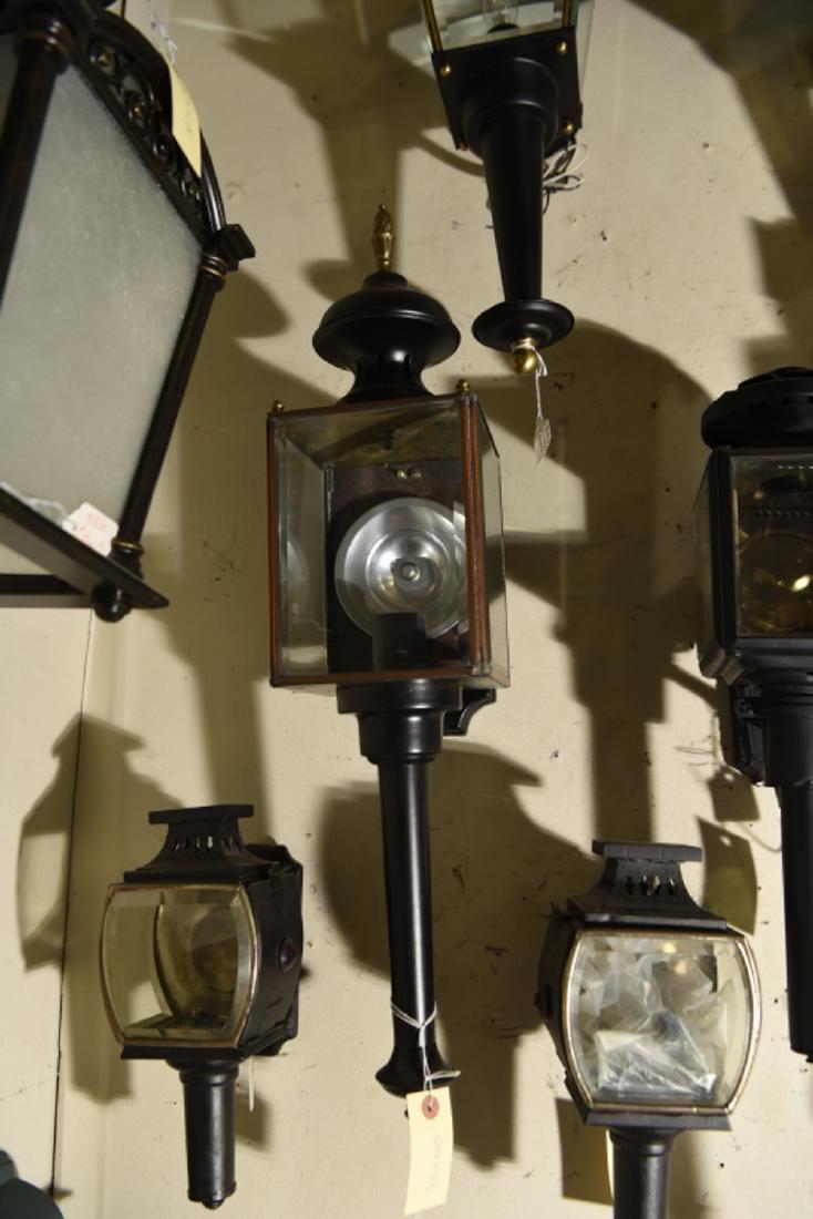 CONTEMPORARY TORCHIERE FORM WALL SCONCE (1 of 7)