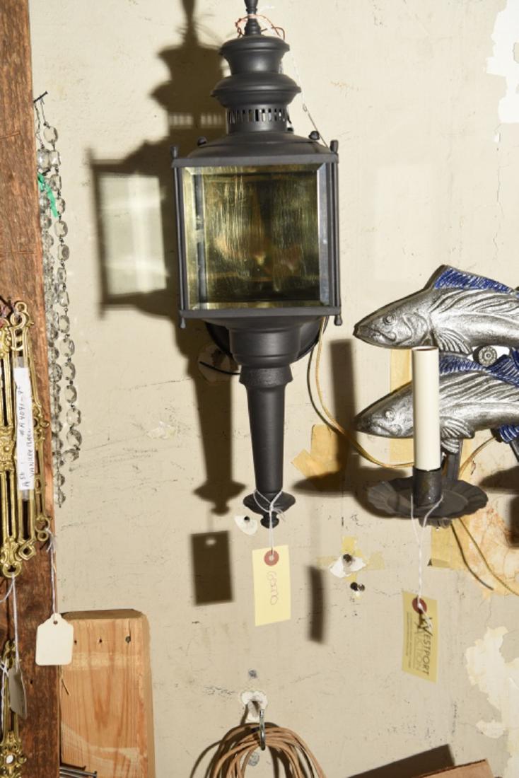 CONTEMPORARY TORCHIERE STYLE WALL SCONCE (1 of 6)