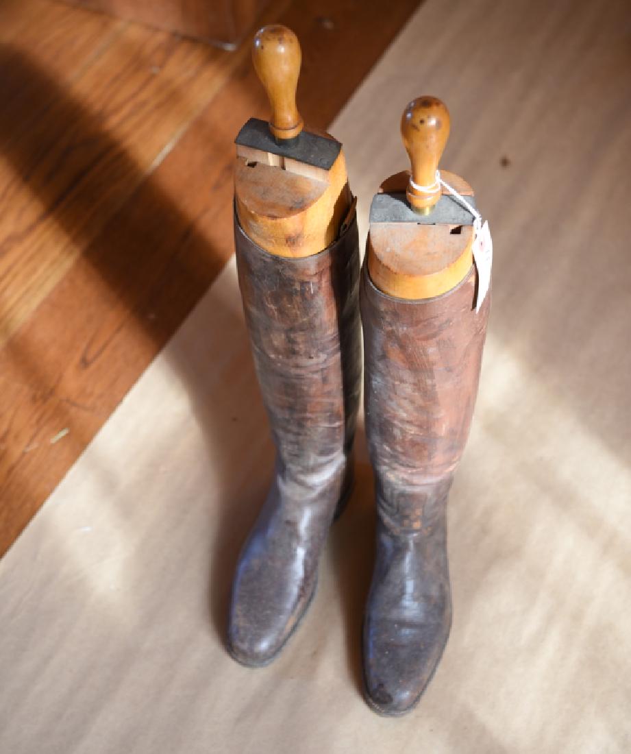 VINTAGE ENGLISH LEATHER BOOTS & STRETCHERS: Dimensions: H 25" x W 11" x D 3.75" Condition: As shown.