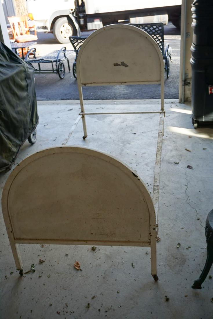 ANTIQUE IRON TWIN BED (1 of 5)