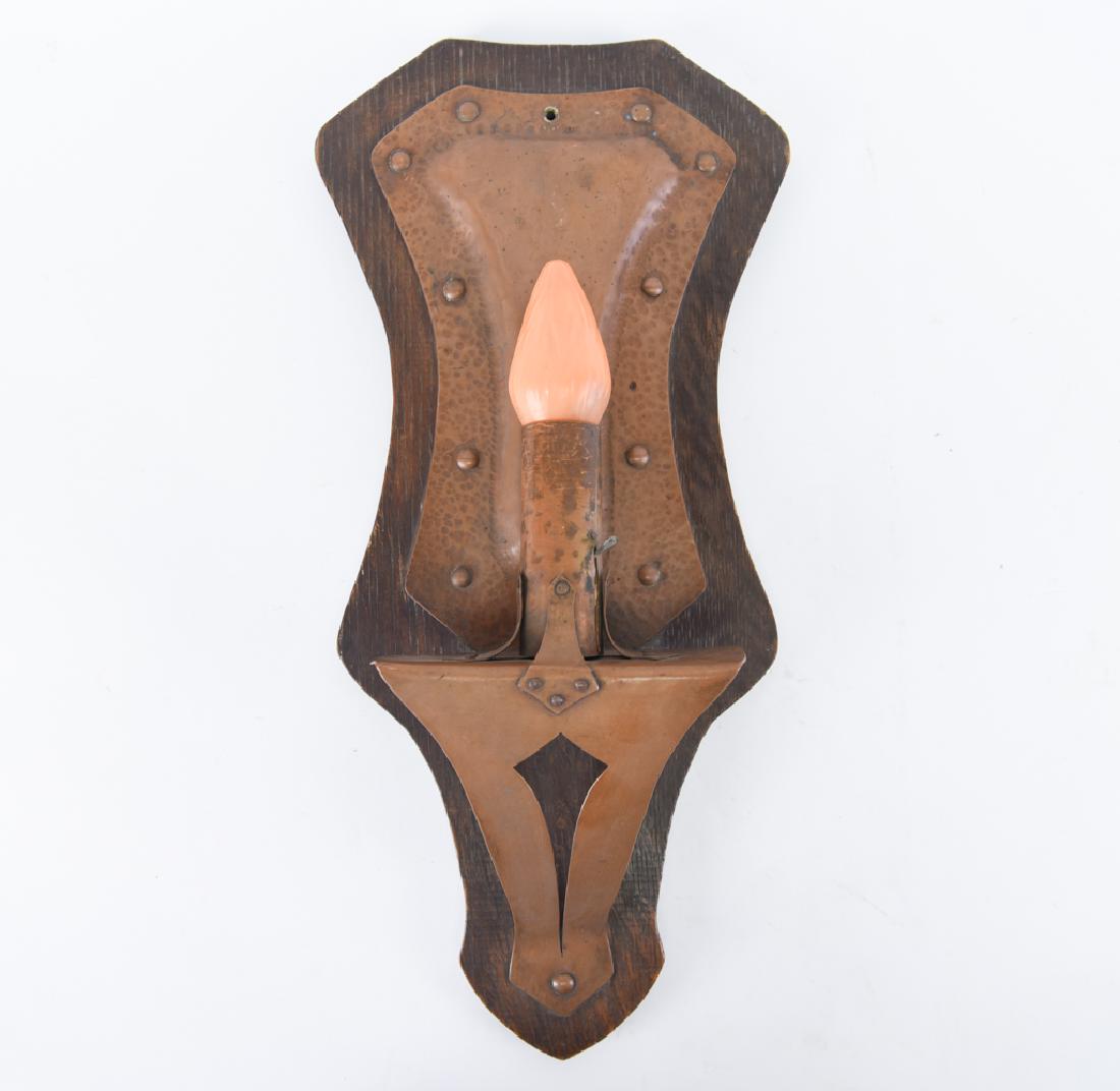 ARTS AND CRAFTS COPPER SCONCE: Dimensions: H 20.5" x W 8.5" x D 4.5" Condition: Showing overall light wear.