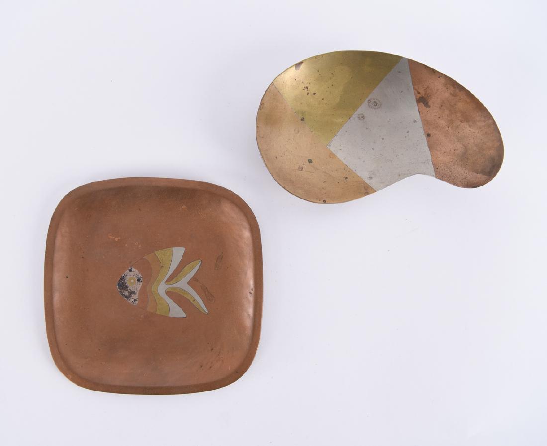 (2) MEXICAN MIXED METAL DISHES: Including Los Castillos marked. Dimensions: (Los Castillos) H 6" x W 6" Condition: Some tarnish, discoloration. One ball foot detached.
